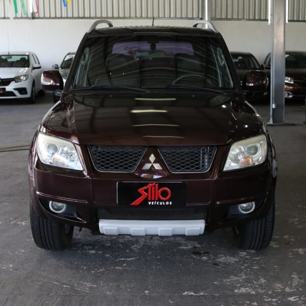 Mitsubishi Pajero TR4 4x2 Aut. 2012 - Image 2