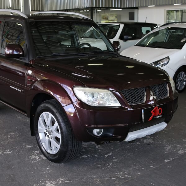 Mitsubishi Pajero TR4 4x2 Aut. 2012 - Image 3