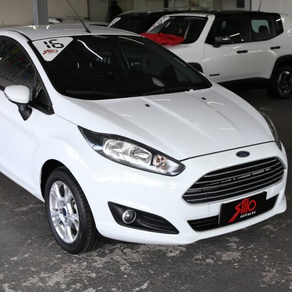 Ford Fiesta SE 1.6 Aut. 2016 - Image 3