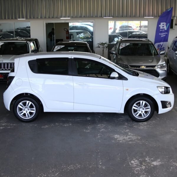 Chevrolet Sonic Hatch LT 1.6 2014 - Image 5