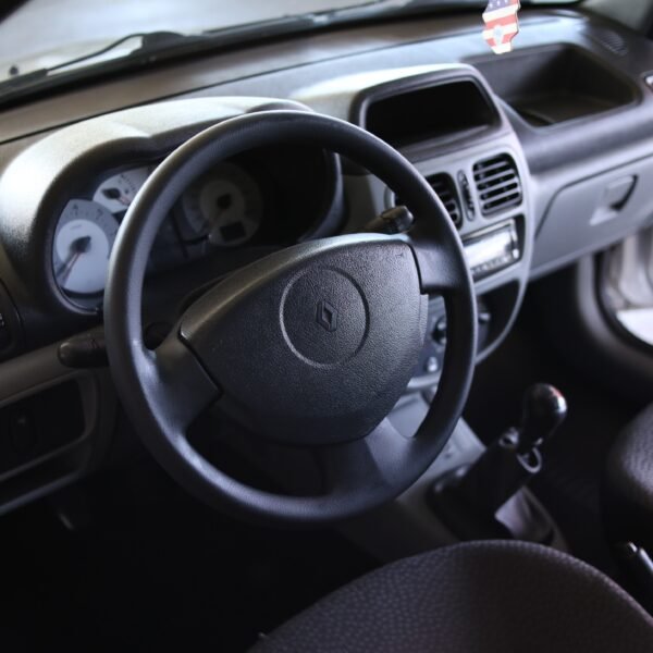 Renault Clio Campus 1.0 2011 - Image 9