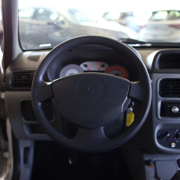 Renault Clio Campus 1.0 2011 - Image 15