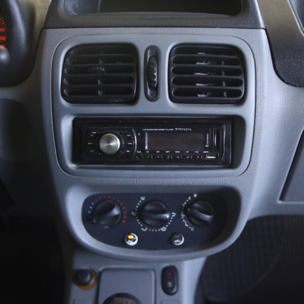 Renault Clio Campus 1.0 2011 - Image 16