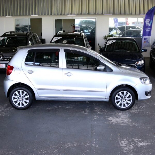 Volkswagen Fox Trend 1.0 2010 - Image 5