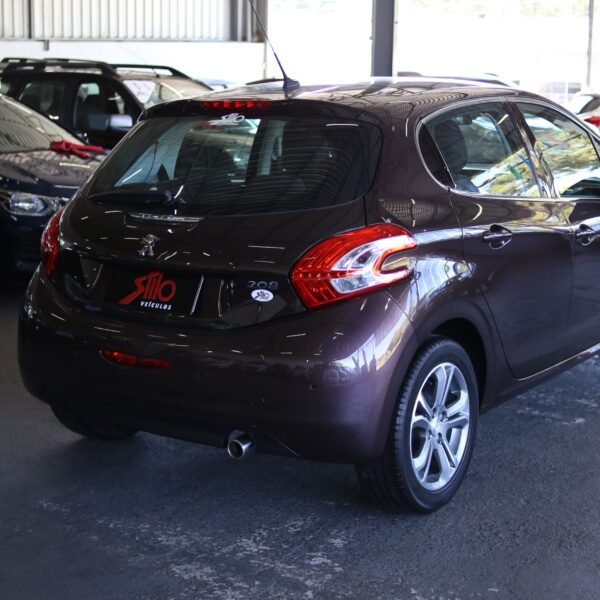 Peugeot 208 Griffe 1.6 At. 2014 - Image 6