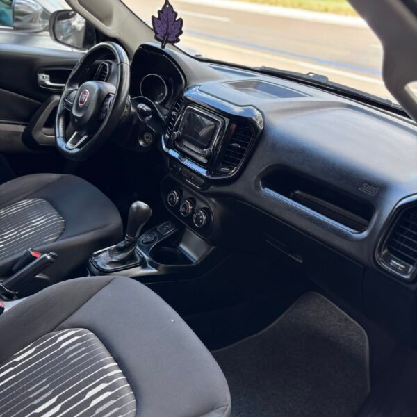 Fiat Toro Freedom 1.8 16V Flex Aut. 2017 - Imagem 10