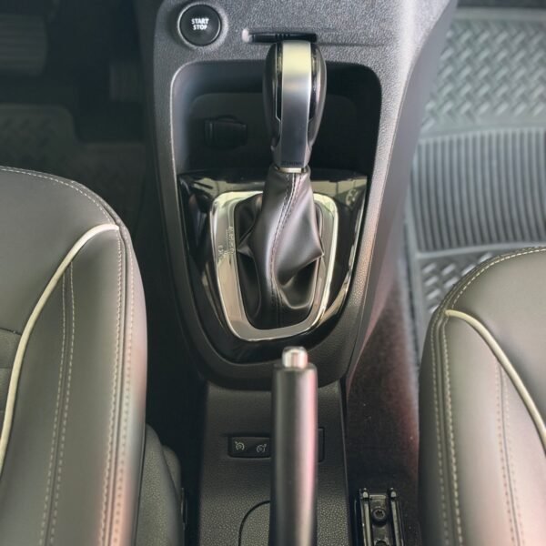 Renault Captur Intense 1.6 Aut. 2019 - Imagem 17