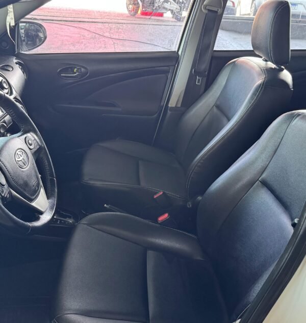 Toyota Etios XLS 1.5 2018 - Imagem 11