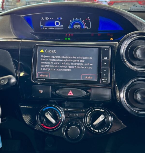 Toyota Etios XLS 1.5 2018 - Imagem 16
