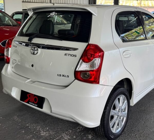 Toyota Etios XLS 1.5 2018 - Imagem 6