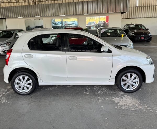 Toyota Etios XLS 1.5 2018 - Imagem 5