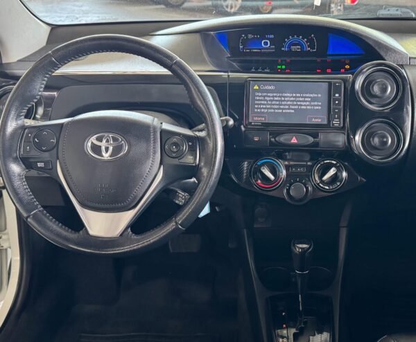 Toyota Etios XLS 1.5 2018 - Imagem 14
