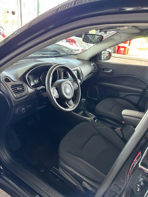 Jeep Compass Sport 2.0 4x2 Flex 16V Aut. 2018 - Imagem 9