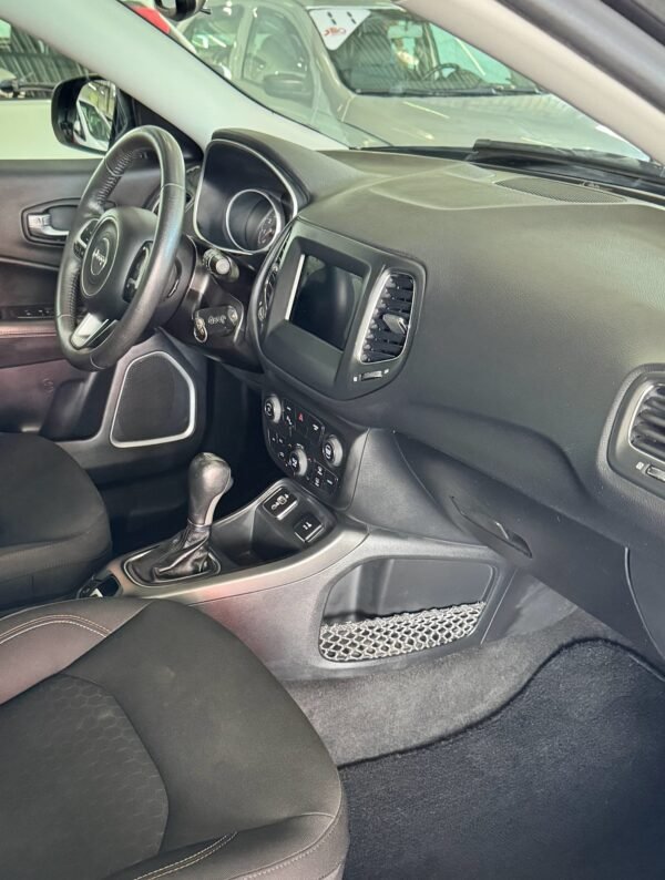 Jeep Compass Sport 2.0 4x2 Flex 16V Aut. 2018 - Imagem 10