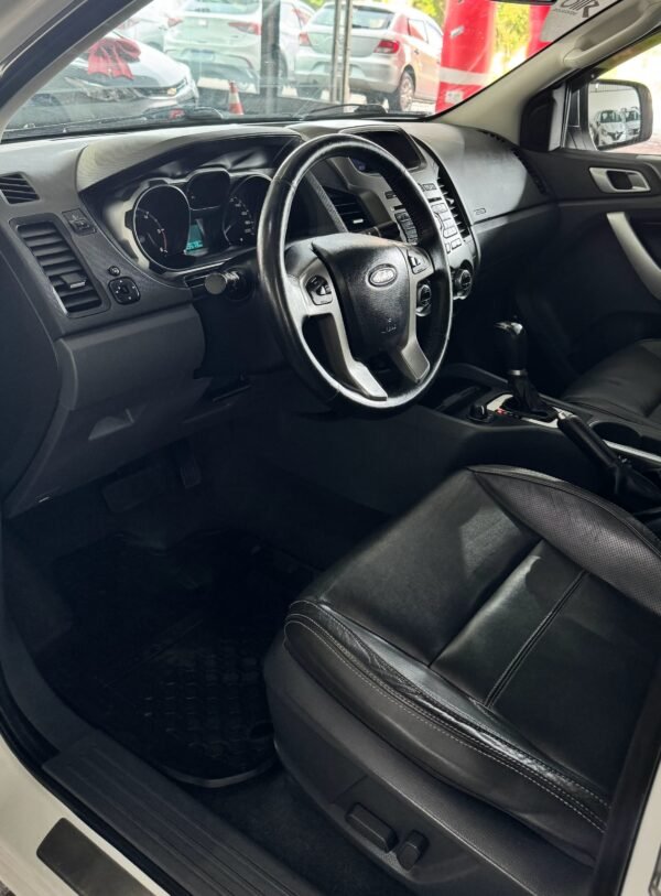 Ford Ranger Limited 3.2 4x4 CD Diesel Aut. 2016 - Imagem 9