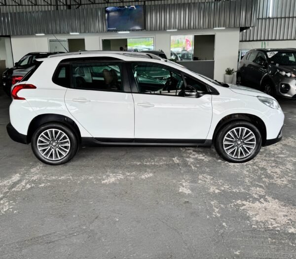 Peugeot 2008 Allure 1.6 Aut. 2019 - Image 5
