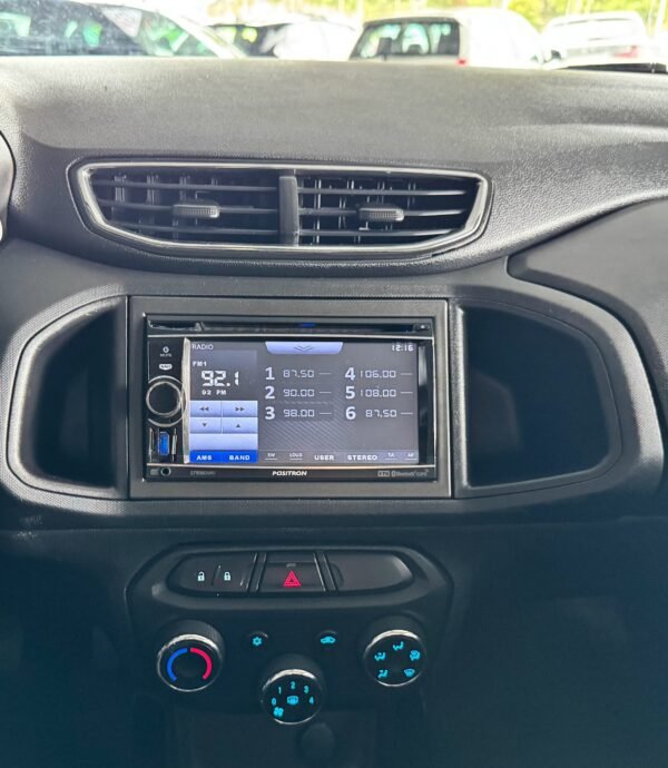 Chevrolet Onix LT 1.4 8V 2013 - Imagem 16