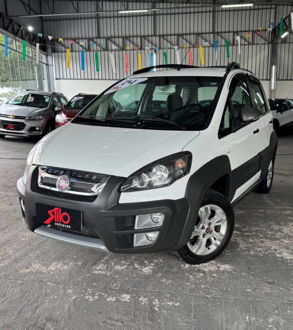 Fiat Idea Adventure Dualogic 1.8 2014
