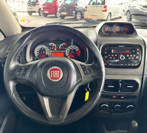 Fiat Idea Adventure Dualogic 1.8 2014 - Imagem 14