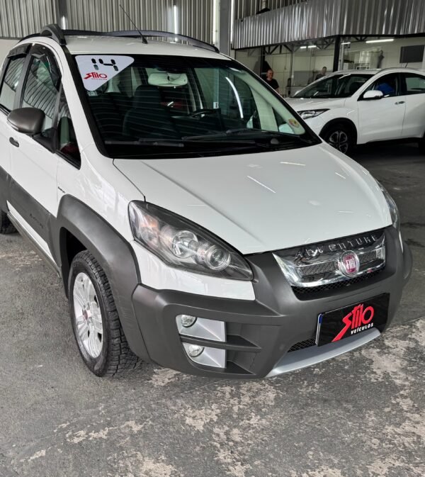 Fiat Idea Adventure Dualogic 1.8 2014 - Imagem 3
