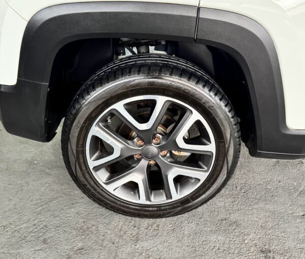 Jeep Renegade Longitude 1.8 4x2 2019 - Imagem 8