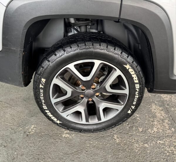 Jeep Renegade Longitude 4x4 Turbo Diesel 2019 - Imagem 8