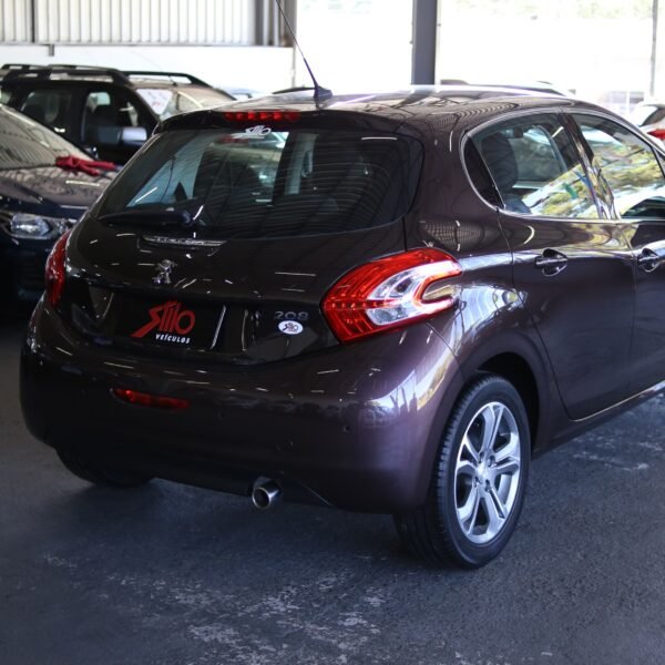 Peugeot 208 Griffe 1.6 Aut. 2014 - Imagem 6