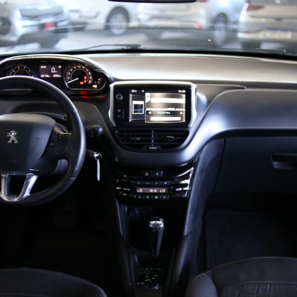 Peugeot 208 Griffe 1.6 Aut. 2014 - Imagem 13
