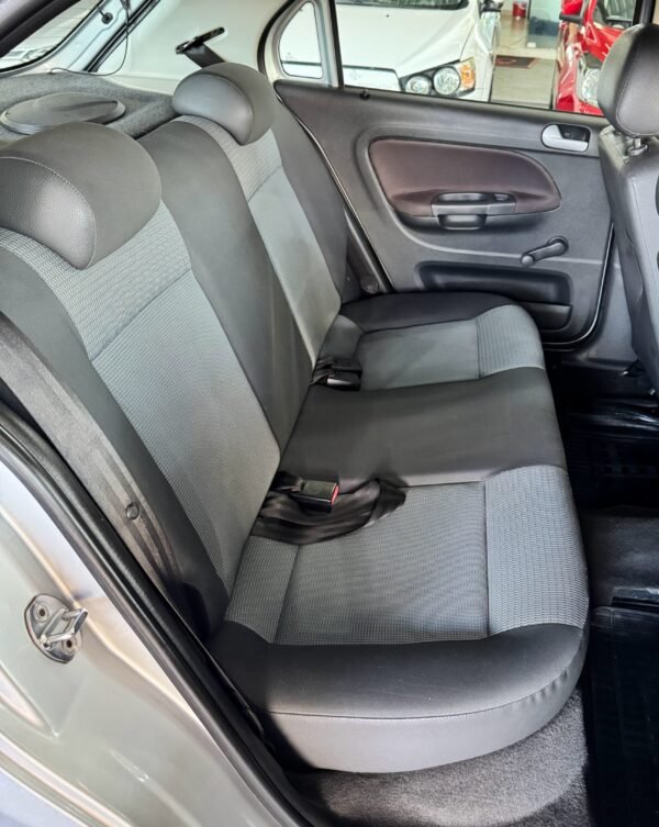Volkswagen Gol Trend 1.0 2011 - Imagem 12