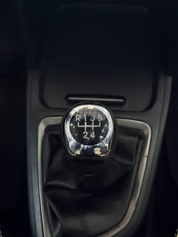 Hyundai HB20 Premium 1.6 2013 - Imagem 17