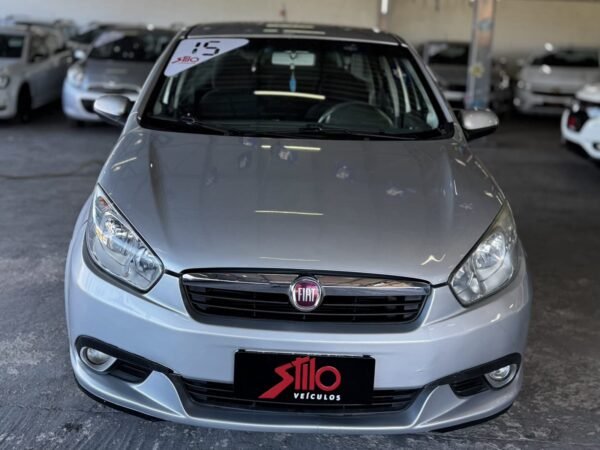 Fiat Grand Siena Essence 1.6 2015 - Imagem 2