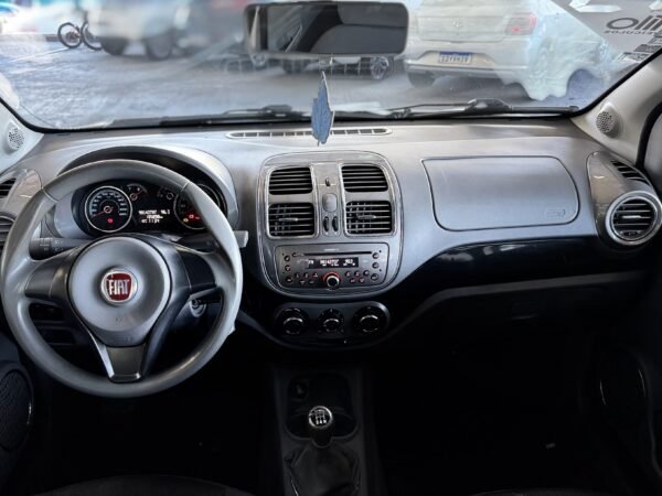 Fiat Grand Siena Essence 1.6 2015 - Imagem 13