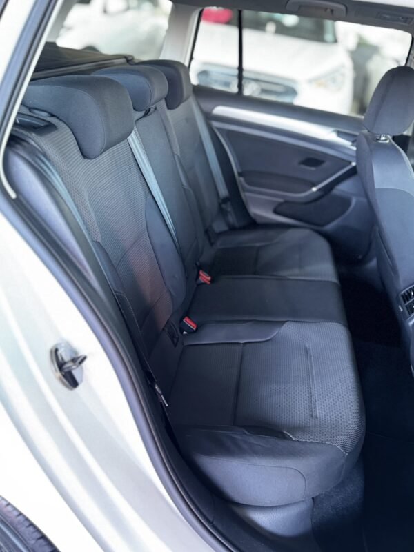 Volkswagen Golf Variant Comfortline 1.4 TSI Aut. 2016 - Imagem 12