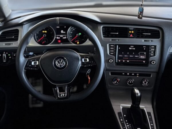 Volkswagen Golf Variant Comfortline 1.4 TSI Aut. 2016 - Imagem 14