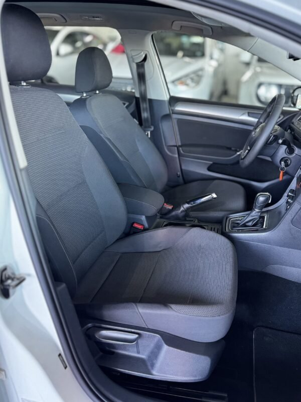 Volkswagen Golf Variant Comfortline 1.4 TSI Aut. 2016 - Imagem 11
