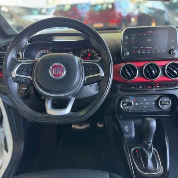 Fiat Argo HGT 1.8 Aut. 2018 - Imagem 14