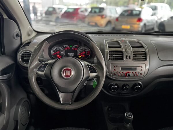 Fiat Grand Siena Essence 1.6 2015 - Imagem 14