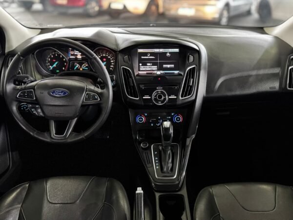Ford Focus Sedan Titanium Plus 2.0 2016 - Imagem 13