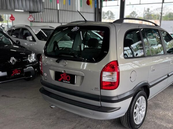 Chevrolet Zafira Elegance 2.0 2005 - Imagem 5
