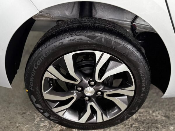 Chevrolet Onix Premier 1.0 2023 - Imagem 8
