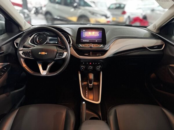 Chevrolet Onix Premier 1.0 2023 - Imagem 13