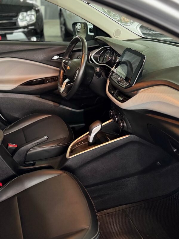 Chevrolet Onix Premier 1.0 2023 - Imagem 10