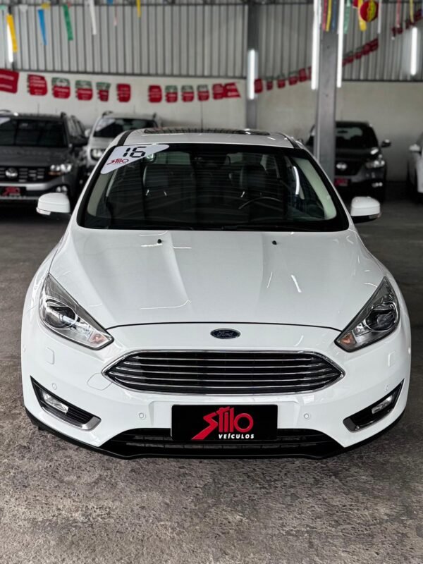 Ford Focus Sedan Titanium 2.0 2016 - Imagem 2