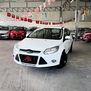Ford Focus SE 2.0 2014