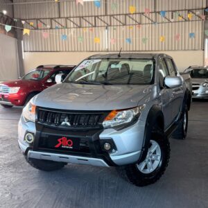 Mitsubishi L200 Triton Sport GLS 2.4 CD Diesel Mec. 2019