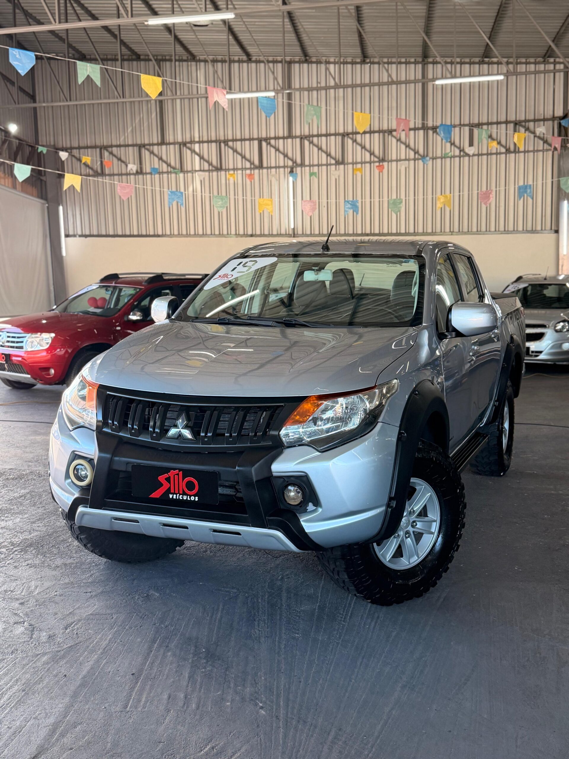 Mitsubishi L200 Triton Sport GLS 2.4 CD Diesel Mec. 2019
