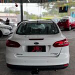 Ford Focus Sedan Titanium 2.0 2016