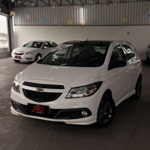 Chevrolet Onix Effect 1.4 2016