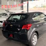 Chevrolet Onix Hacth LT 1.0 2017