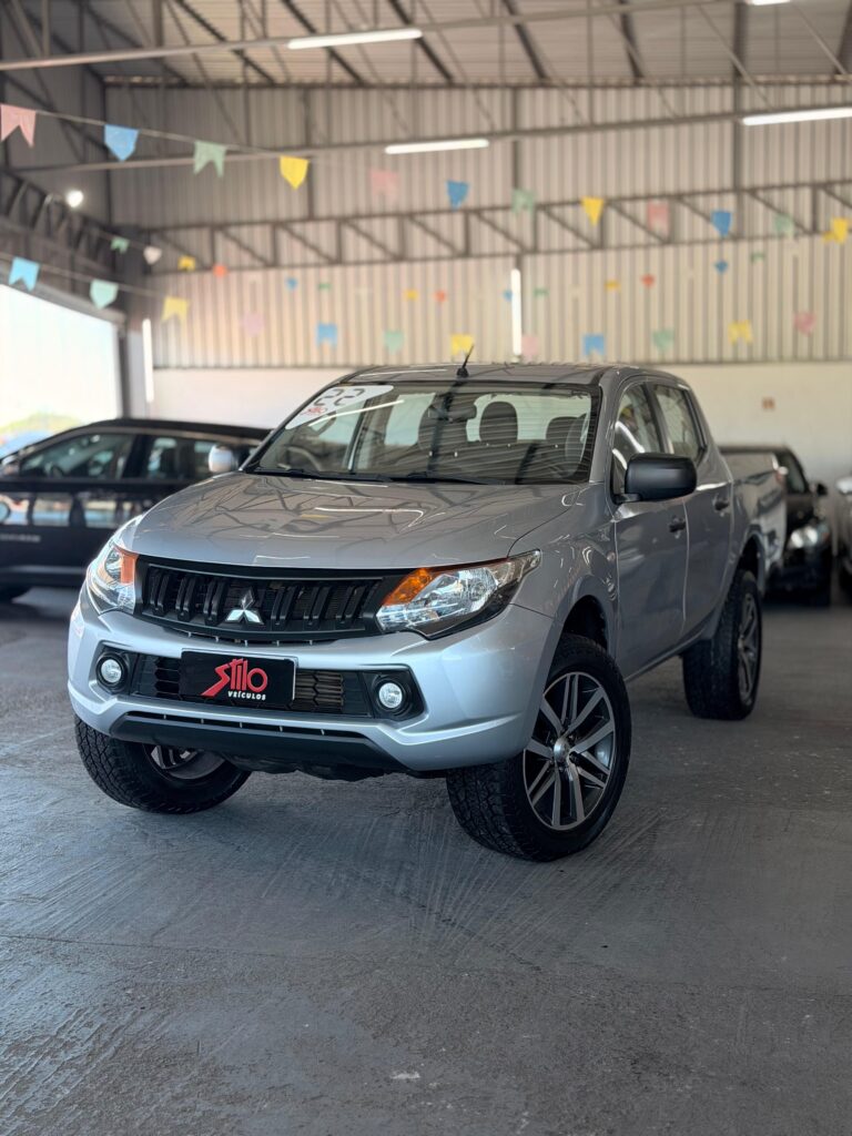 Mitsubishi L200 Triton Sport GL 2.4 CD Diesel 2022